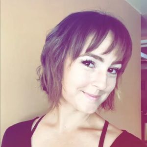 Meet your Posher, Arielle